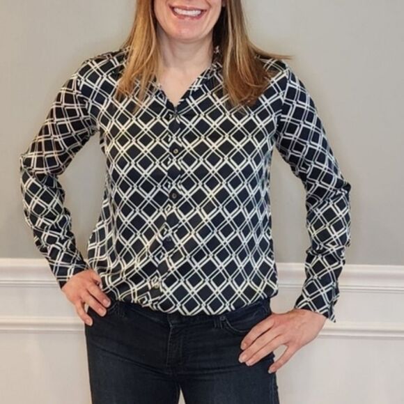 Banana Republic Dillon Button Down Blouse Small Blue White - Picture 2 of 6